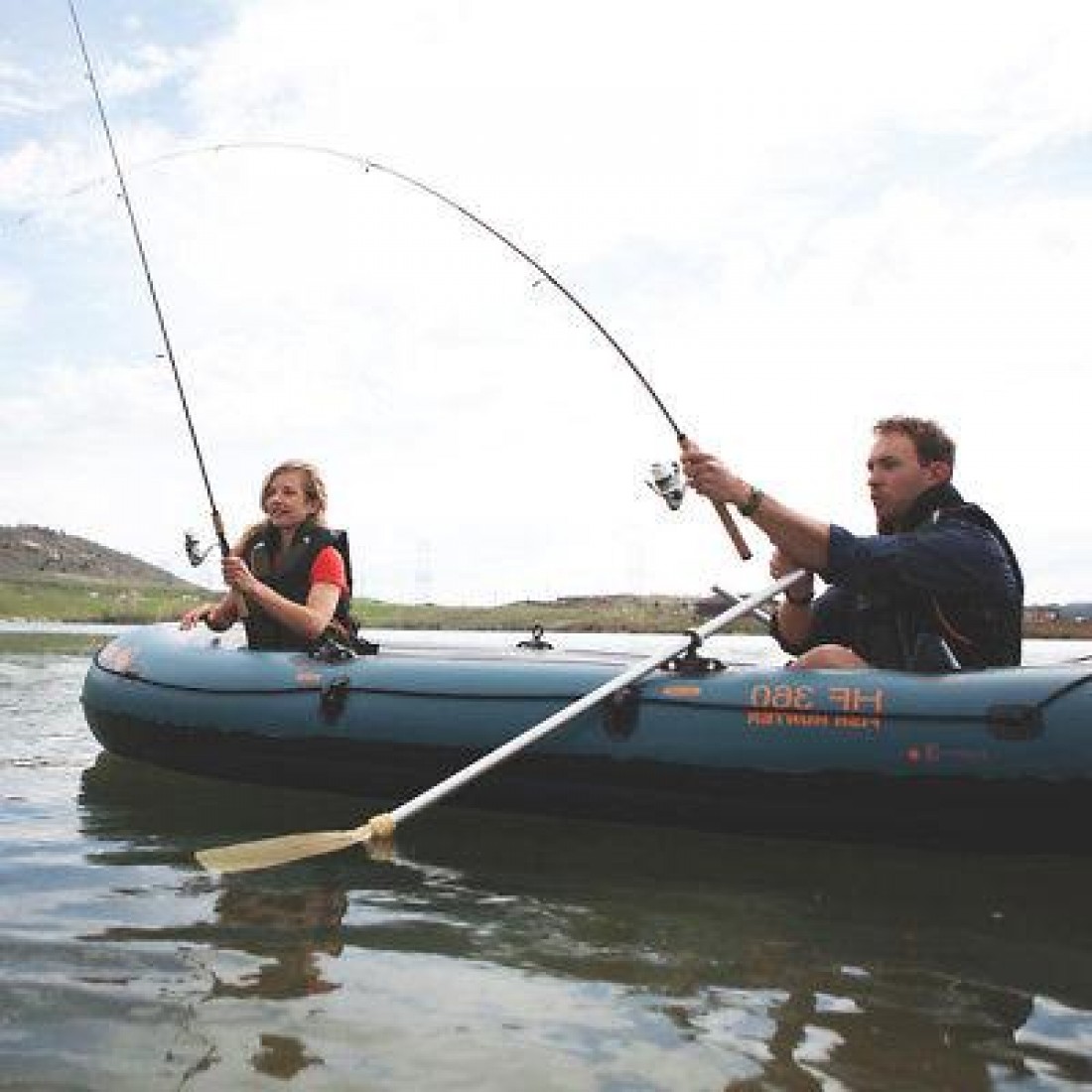 COLEMAN BOAT FISH HUNTER 6P WITH BERKLEY COLEMAN BOAT FISH HUNTER 6P WITH BERKLEY