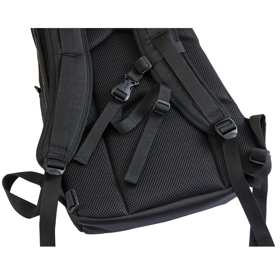 Coleman ATLAS 30 BACKPACK - BLACK Coleman ATLAS 30 BACKPACK - BLACK