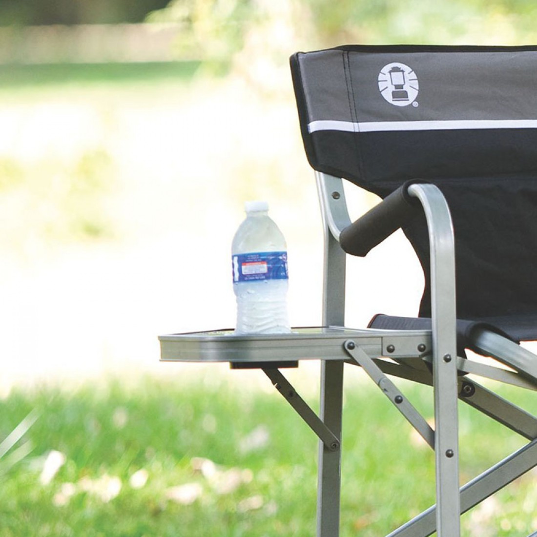 Coleman Aluminum Deck Chair with Table (Black) Coleman Aluminum Deck Chair with Table (Black)
